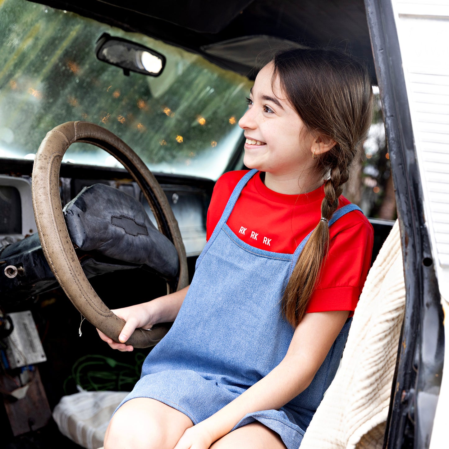 RETRO KID DENIM RUFFLE TRIM DRESS