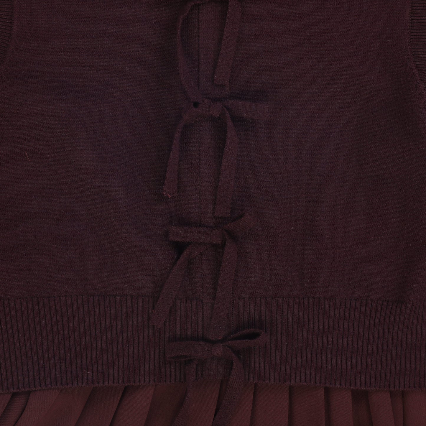 MINIMAL BURGUNDY KNIT OVERLAY PLEATED DRESS