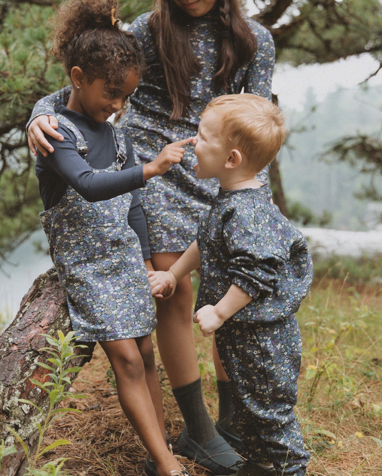 FARREN + ME NAVY DENIM FLORAL POCKET JUMPER