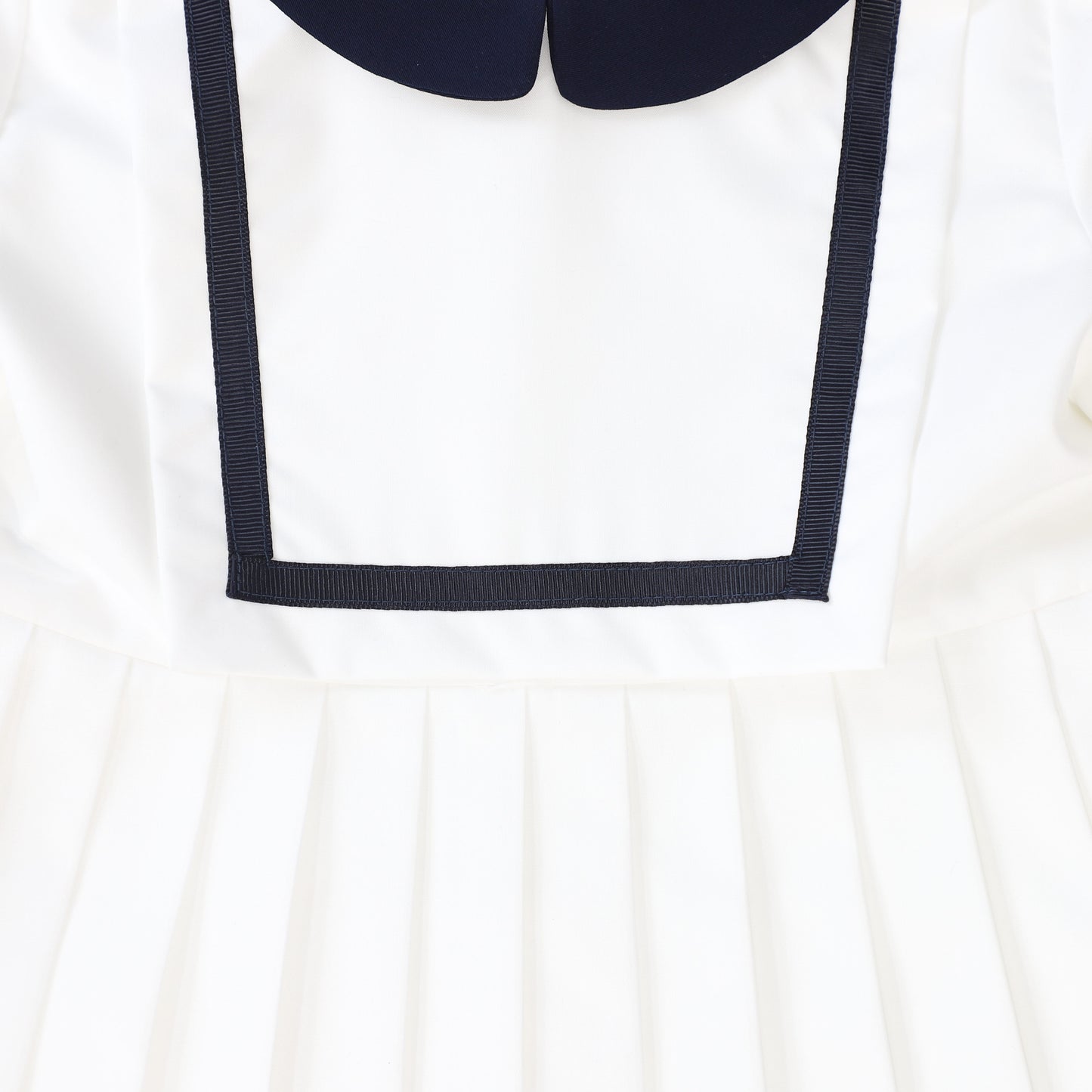 BACE COLLECTION IVORY/NAVY TRIM COLLAR SS DRESS