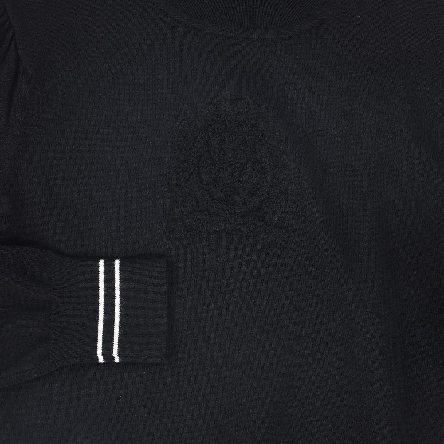 VALENTINA BLACK SHERPA EMBLEM TURTLENECK