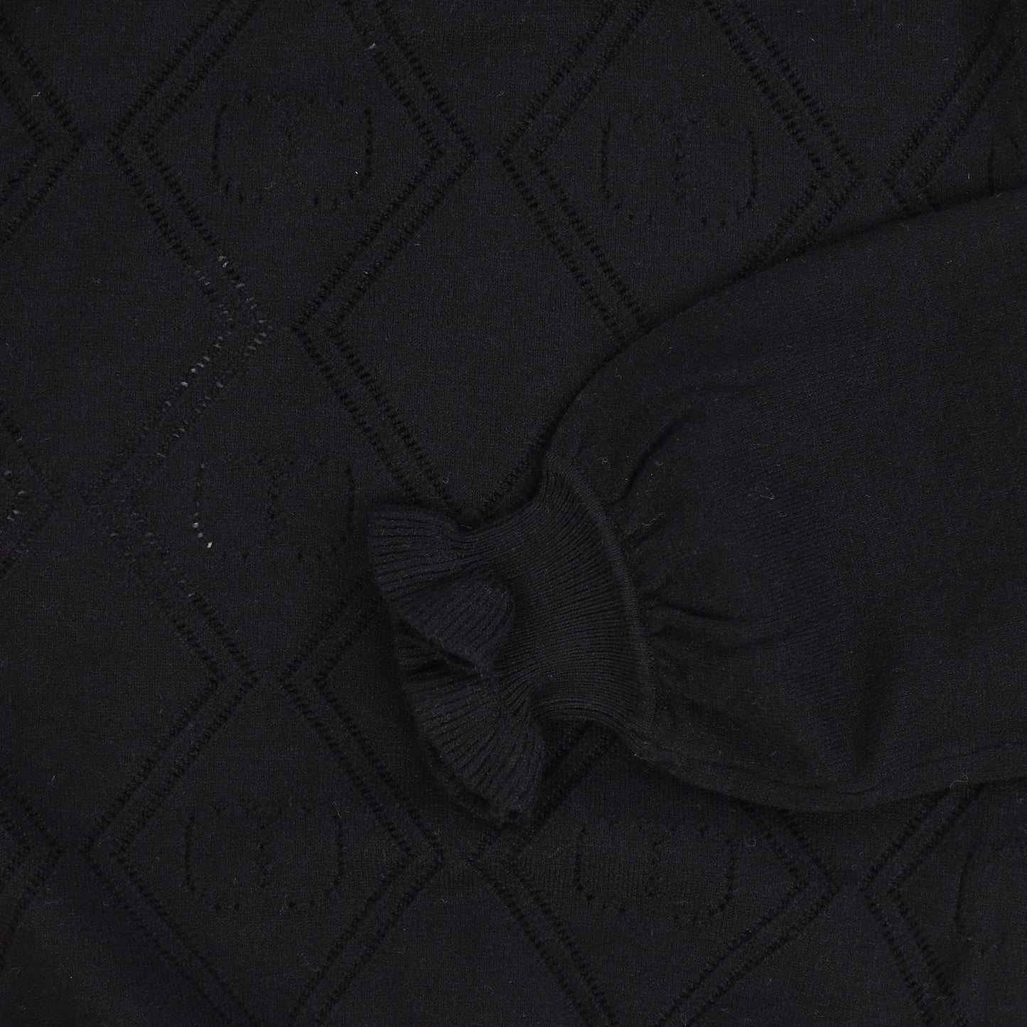 TWINSET BLACK RUFFLE COLLAR SWEATER