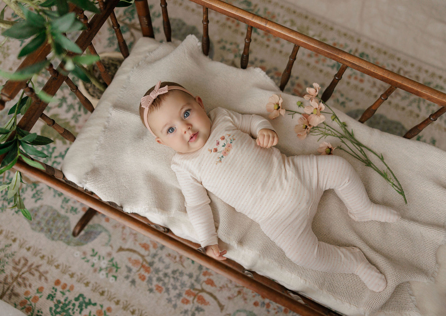 ELYS & CO IVORY/PINK FLORAL STRIPE FOOTIE + BEANIE