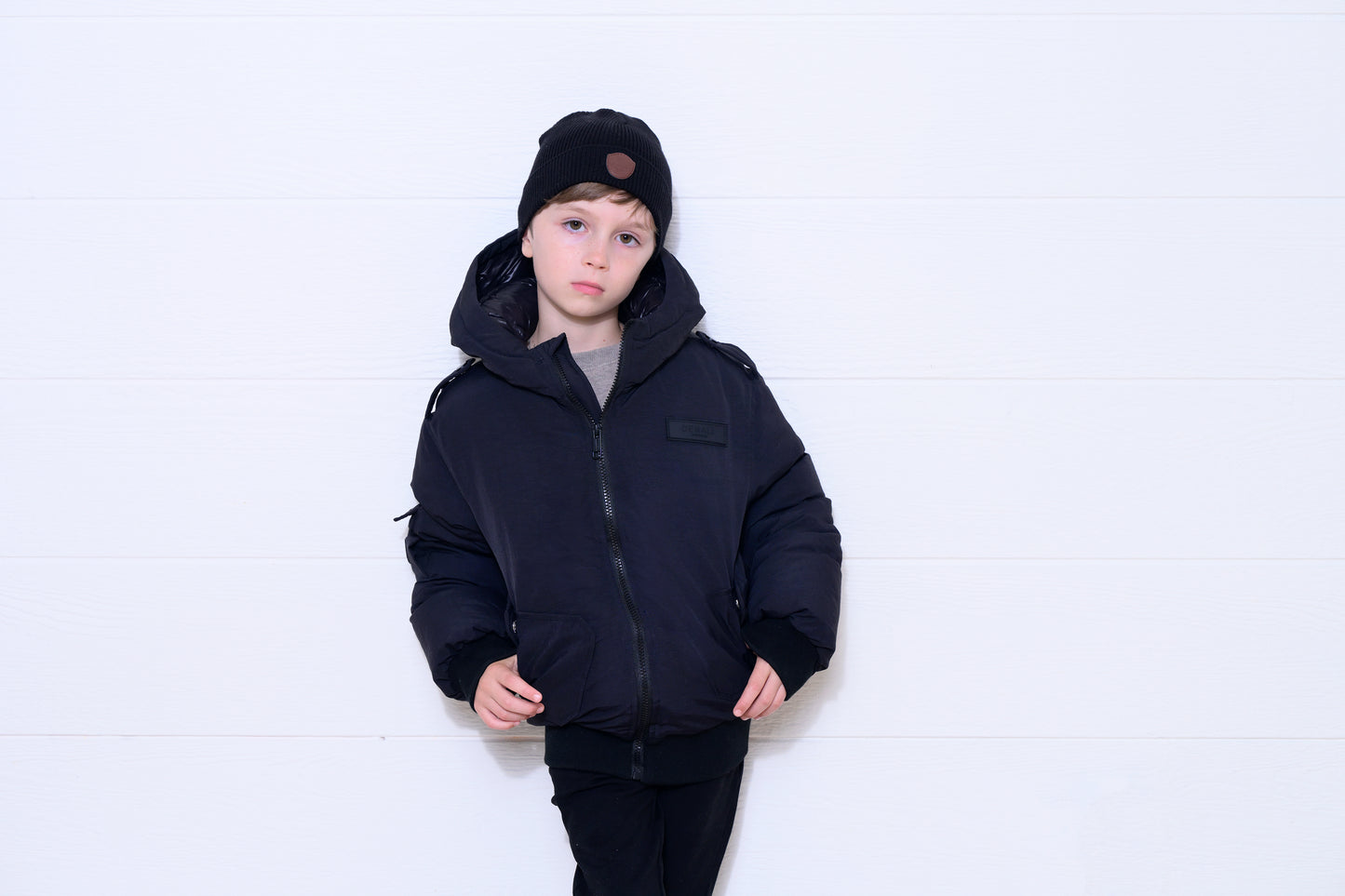 DENALI BLACK RIBBED KNIT BEANIE