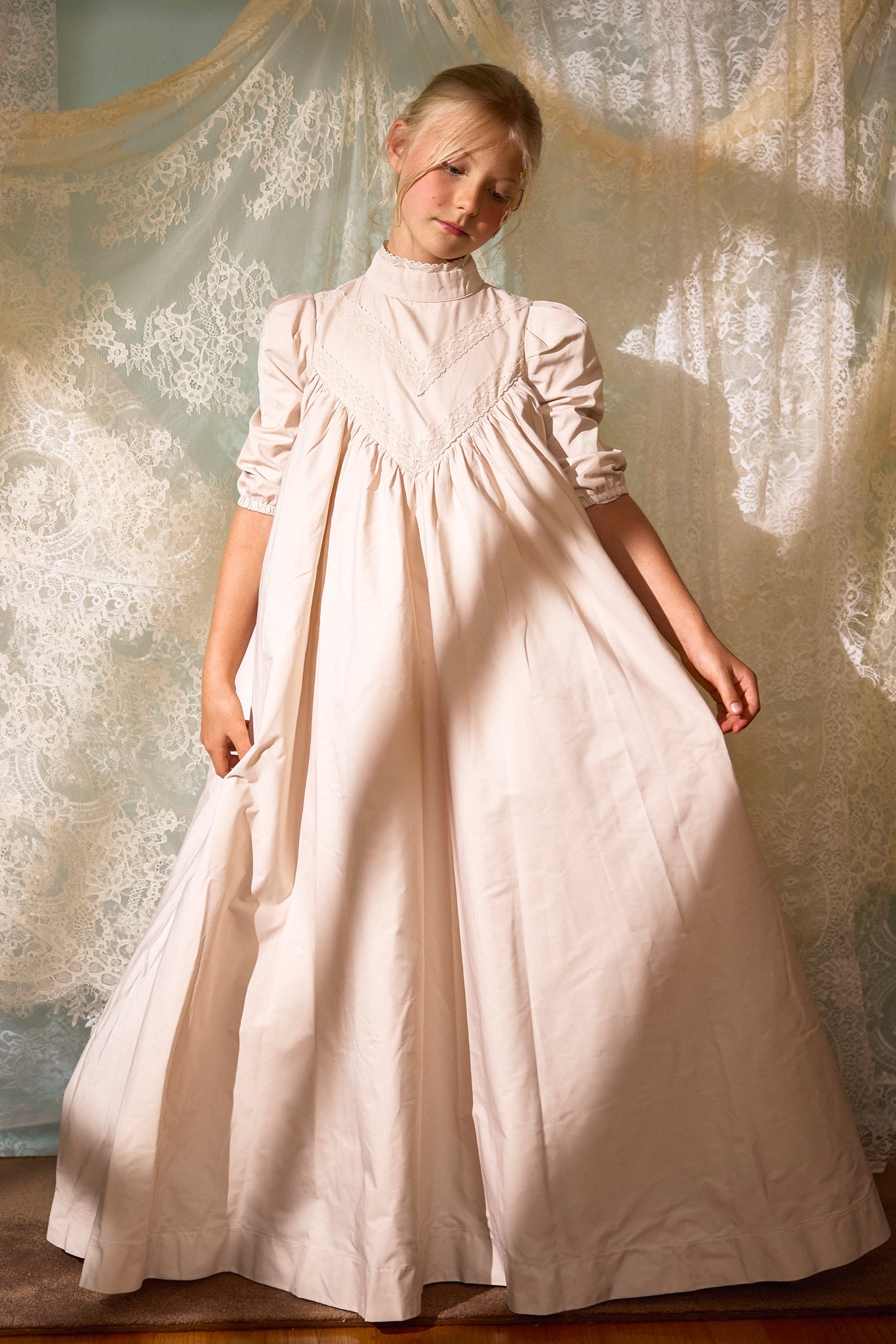FRANCESCA GUILIANO PINK TAFFETA LACE V DESIGN GOWN