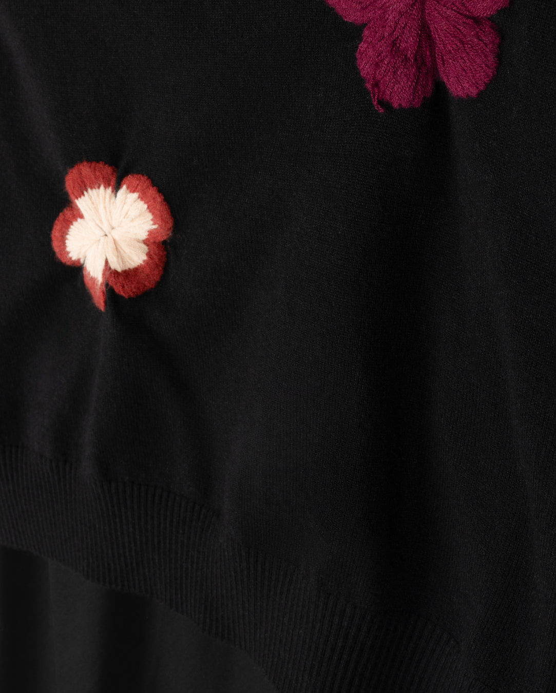 MINIMAL BLACK FLOWER APPLIQUE SLIP DRESS SET