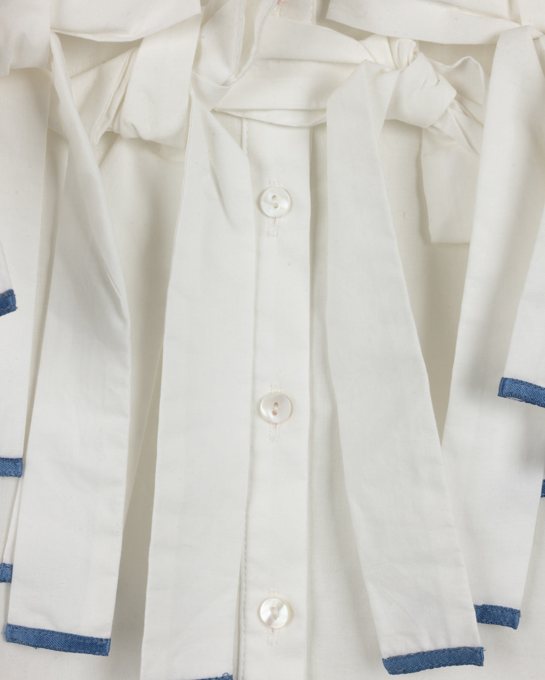 PAPILLON WHITE BOW APPLIQUE SHIRT