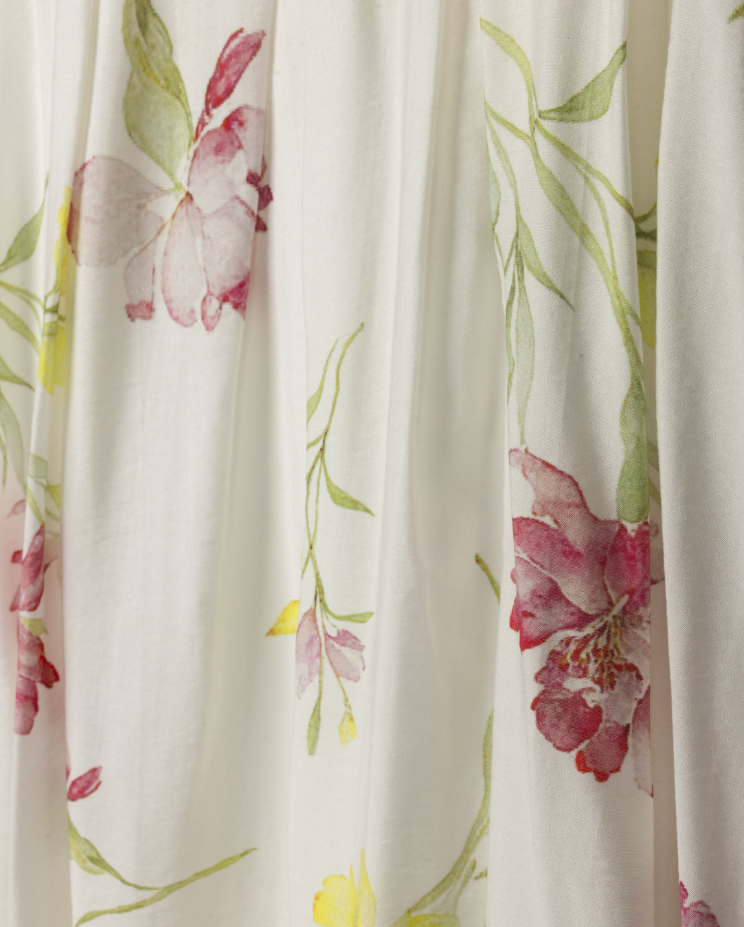 MINIMAL IVORY/PINK FLORAL RUFFLE TRIM JUMPER