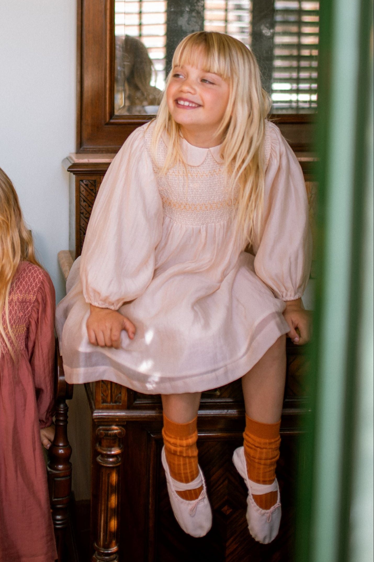 CERA UNA VOLTA PALE PINK EMBROIDERED SMOCK COLLAR DRESS