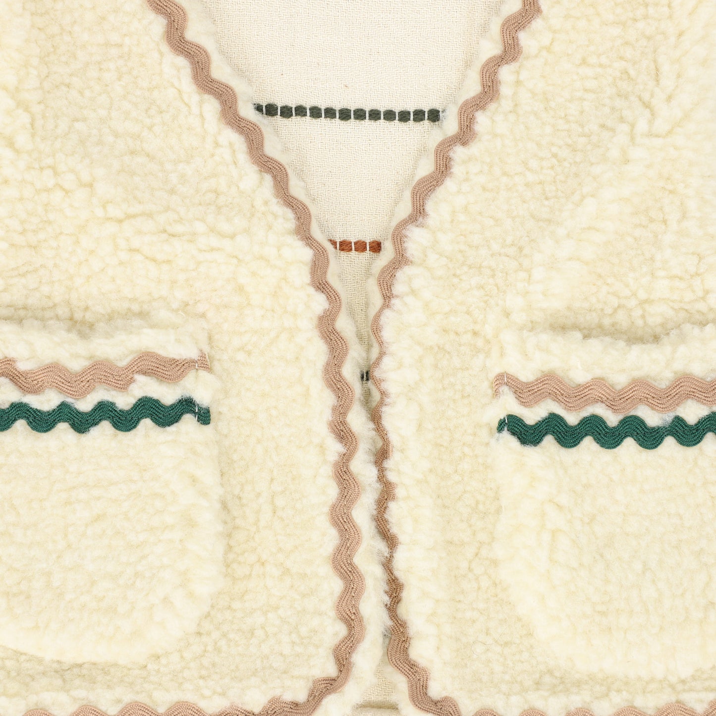 BELLE CHIARA ECRU SHERPA TRIM VEST