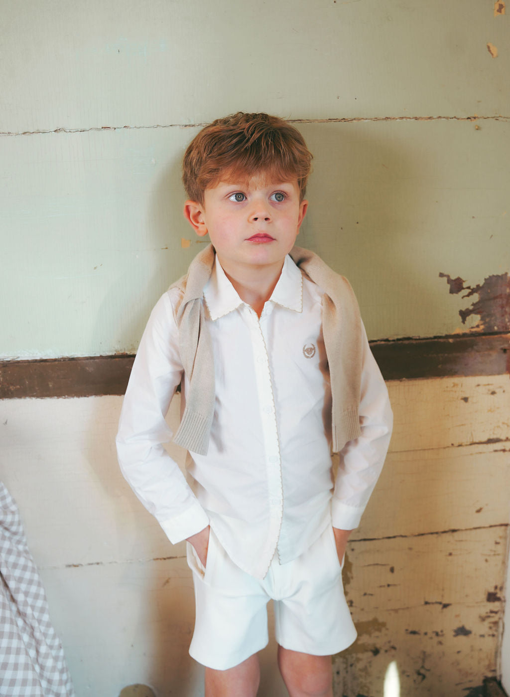 LE BOURDON WHITE/TAN SCALLOP STITCH BLOUSE