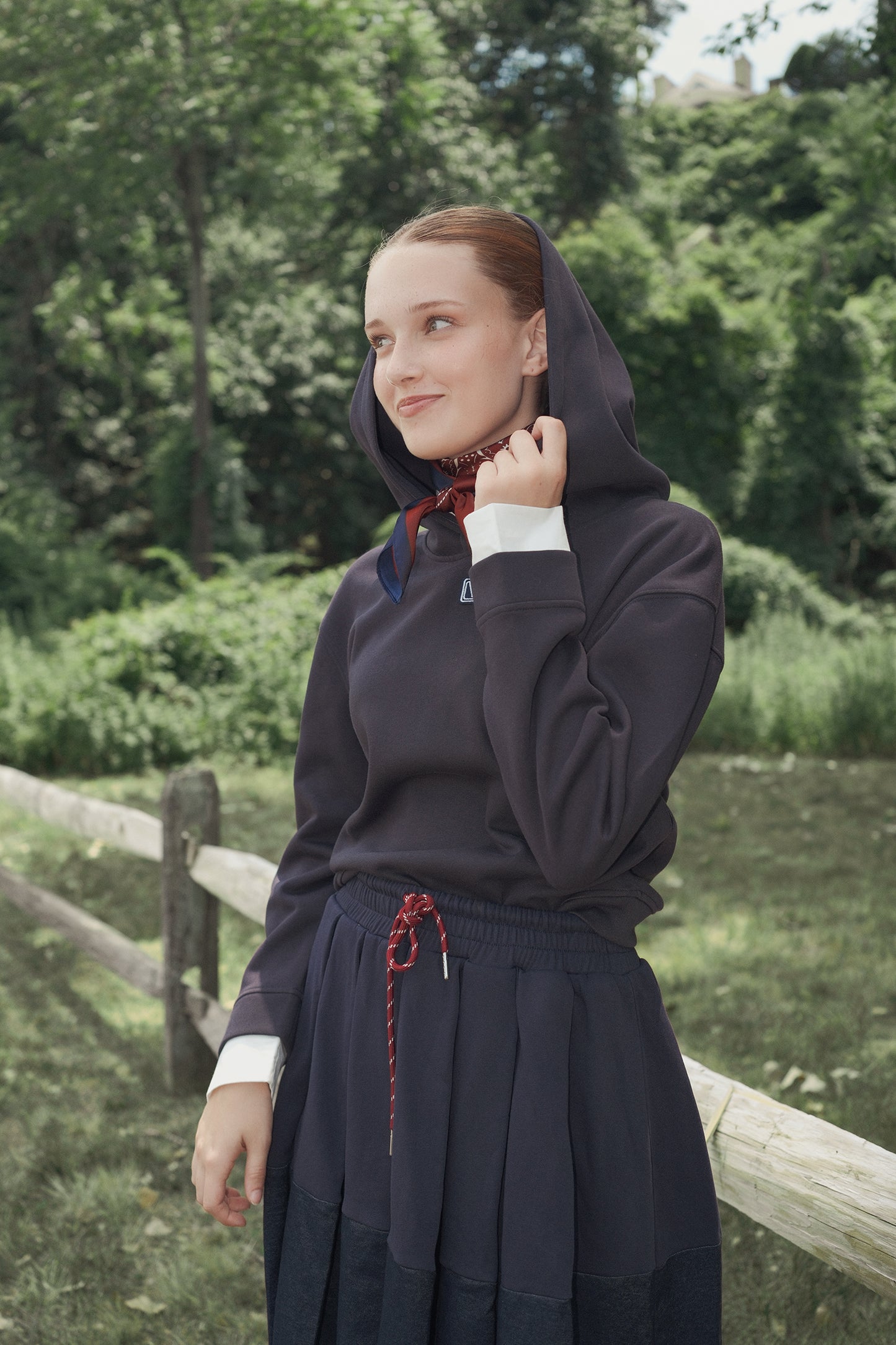 VALENTINA NAVY BLOUSE SWEATSHIRT