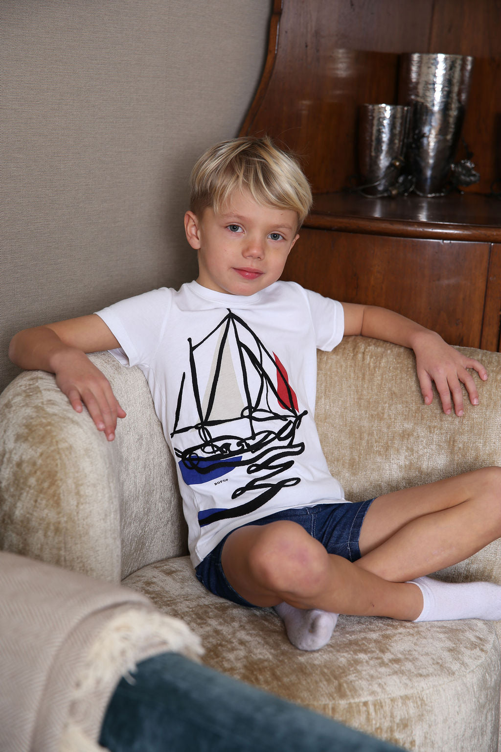 BOPOP WHITE BOAT GRAPHIC TSHIRT