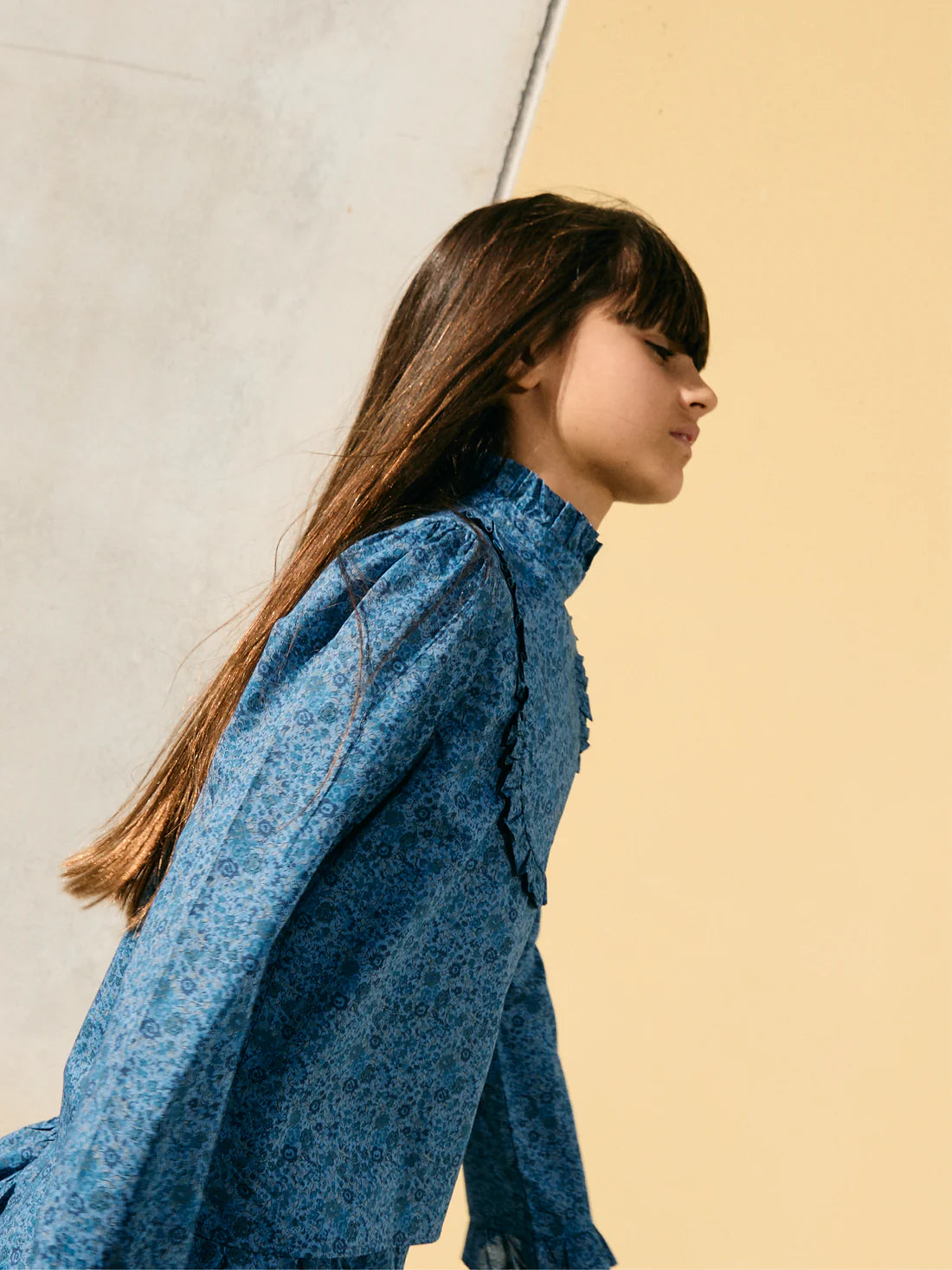 TANGERINE BLUE FLORAL RUFFLE TRIM BLOUSE