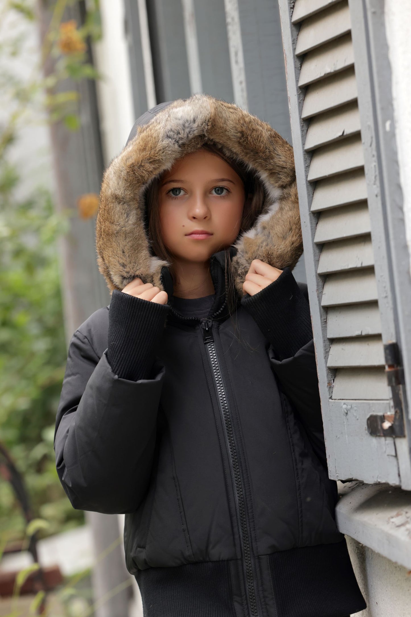 PRAMIE BLACK/BROWN FUR TRIM COAT