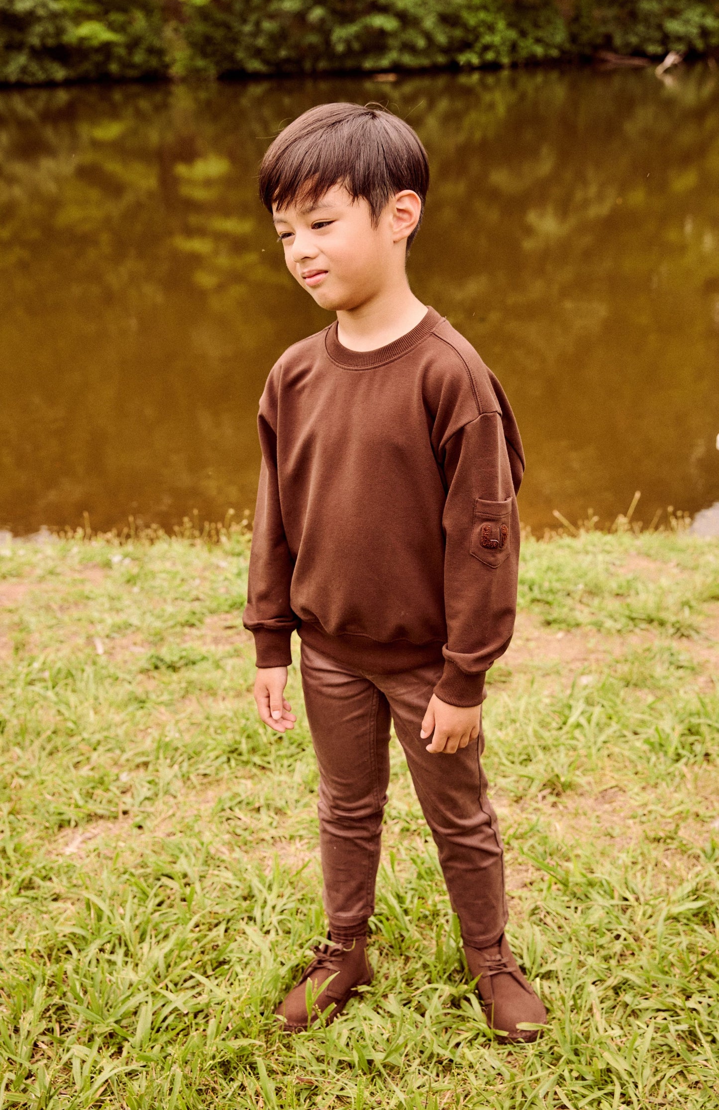 LITTLE PARNI BROWN POCKET SWEATSHIRT