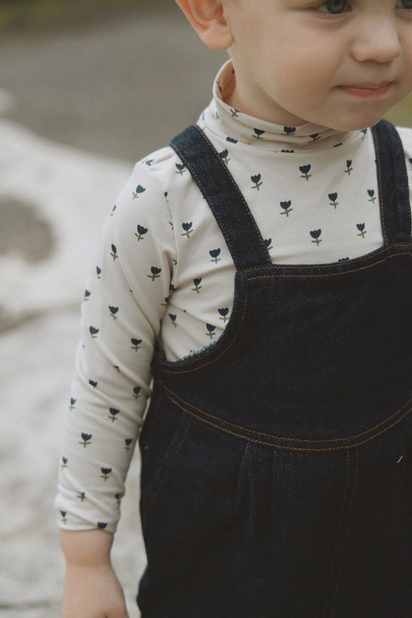 KIN & KIN BLUE TULIP PRINT MOCKNECK ONESIE