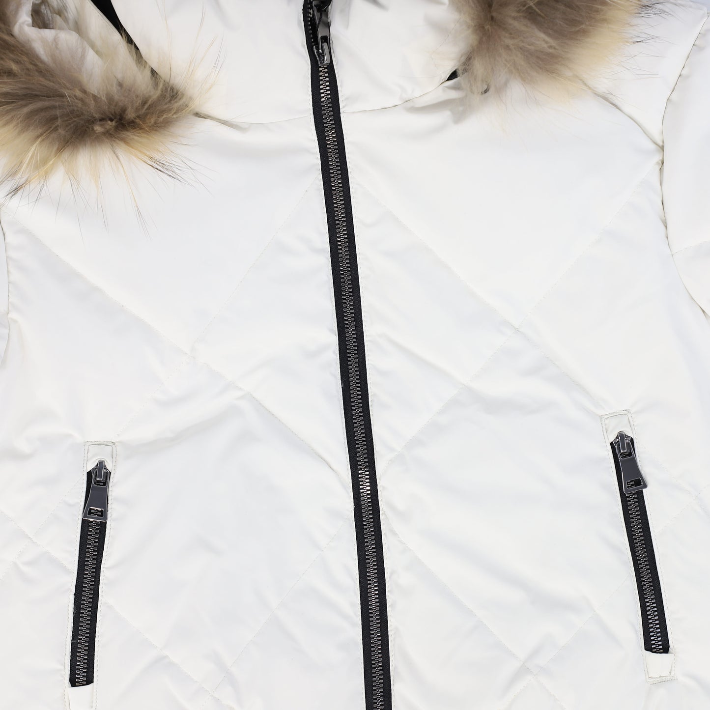 ELLABEE WHITE WITH NATURAL FUR TRIM COAT