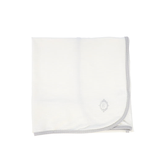 BEBE JOLEE WHITE/BLUE MEDALLION BLANKET