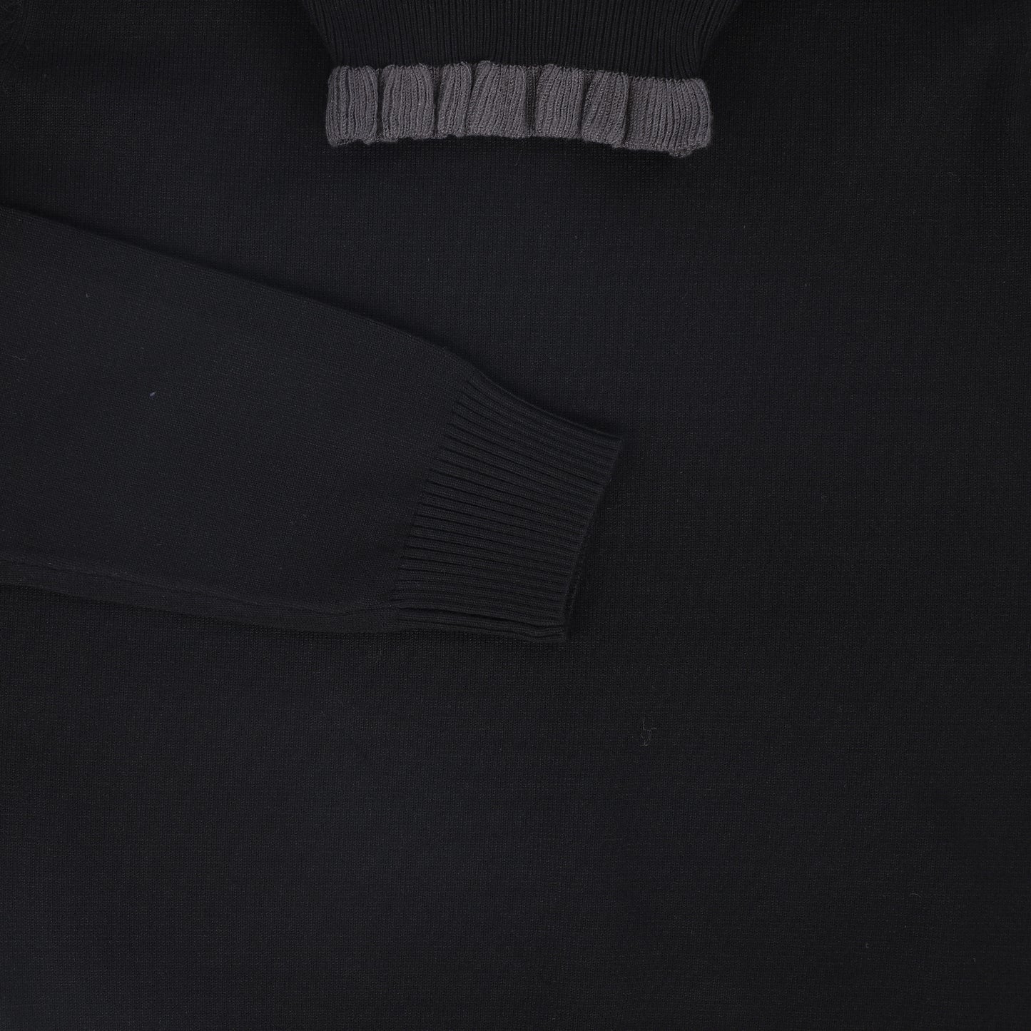 BAMBOO BLACK RUFFLE NECK SWEATER
