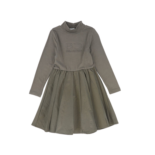 BACE COLLECTION OLIVE MOCKNECK CARGO DRESS