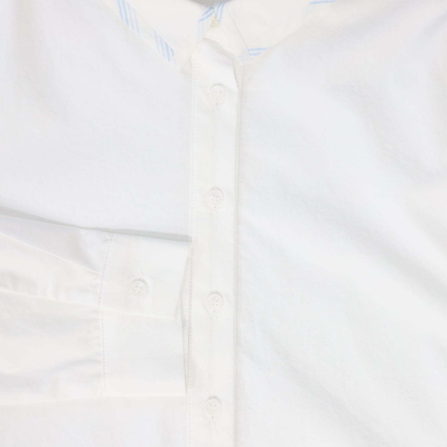 BAMBOO WHITE/BLUE STRIPE TRIM COLLAR BLOUSE