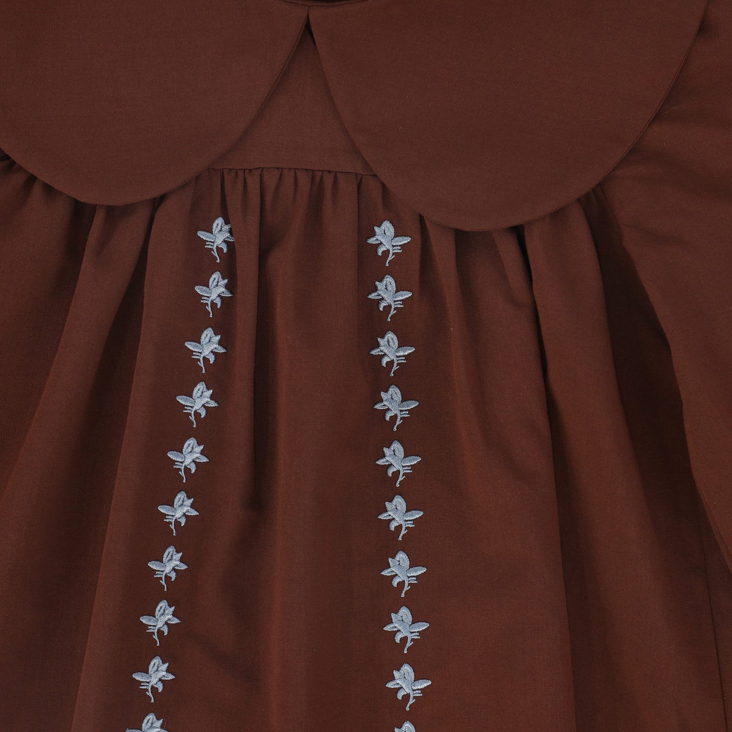BACE COLLECTION BURGUNDY EMBROIDERED COLLAR DRESS