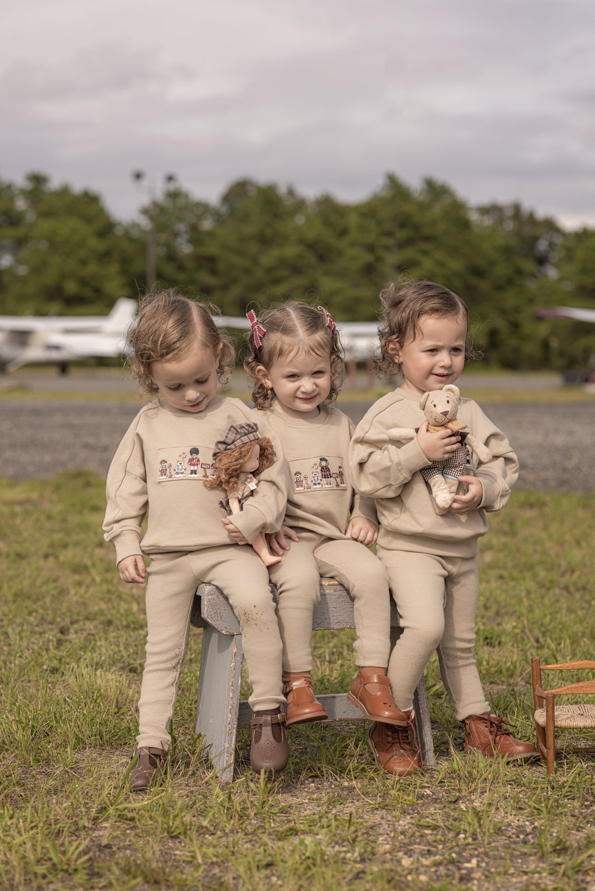 LIMONANA OAT STORYBOOK SWEATSHIRT
