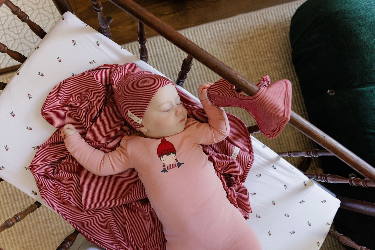 ELY'S & CO PINK FRENCH GIRL FOOTIE + BEANIE