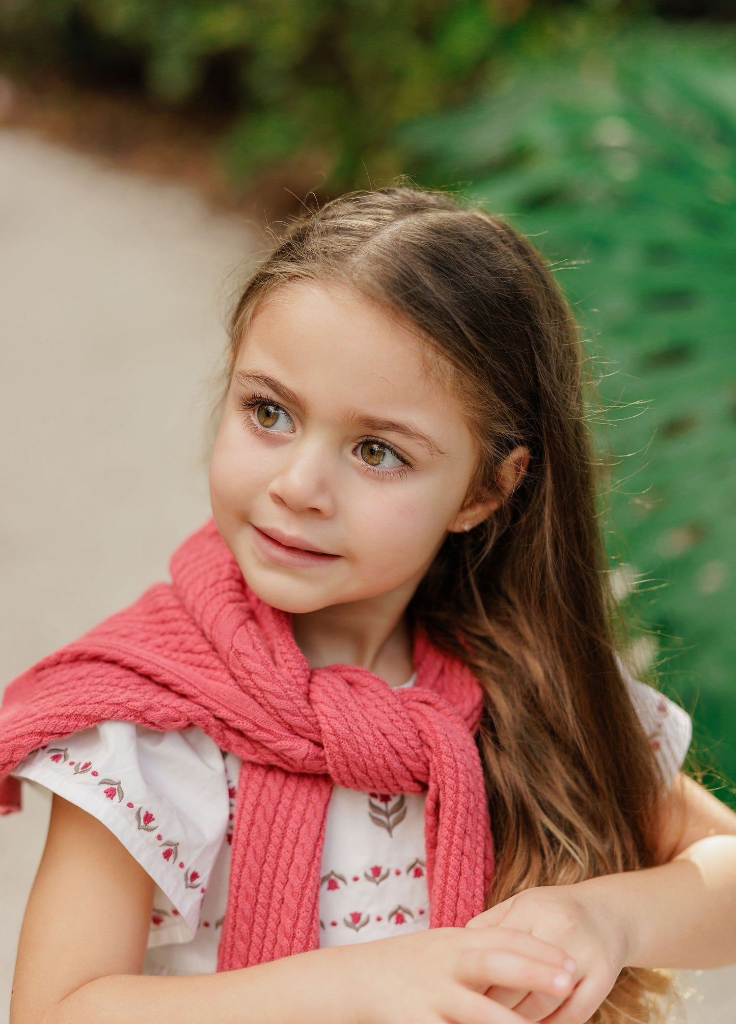 LOOMS BERRY EMBROIDERED TRIM CABLE KNIT CARDIGAN