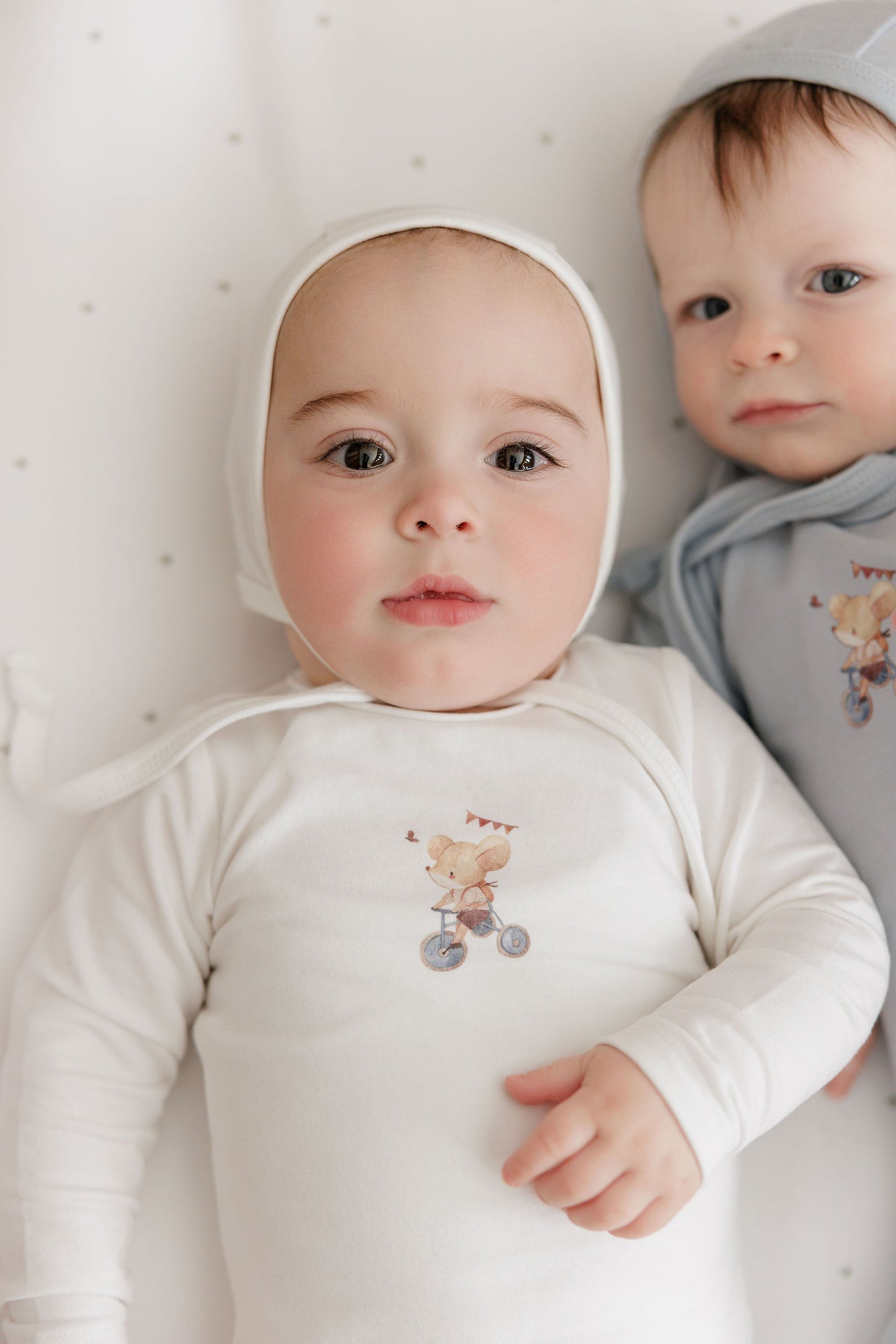 ELYS & CO IVORY/BLUE FRENCH TERRY FOOTIE + BONNET