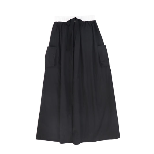 TEA BLACK/WHITE CARGO POCKET MIDI SKIRT