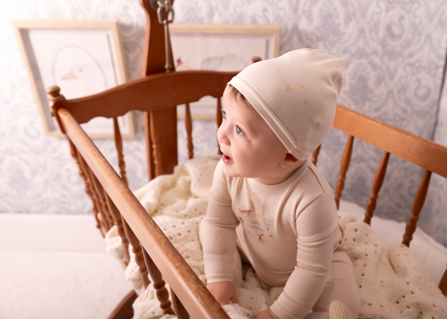 MINI LABEL IVORY EXPLORER FOOTIE + BEANIE