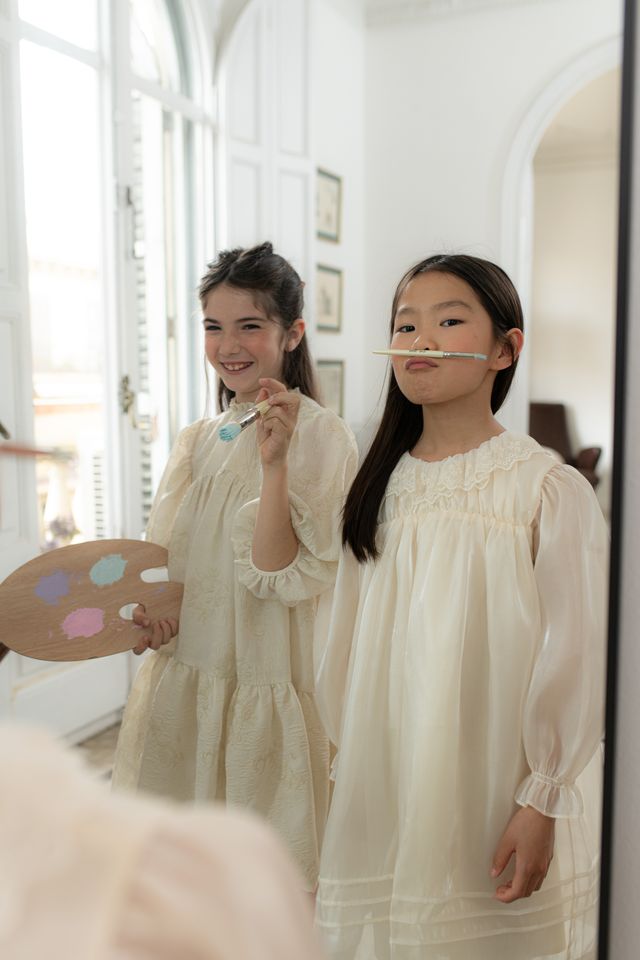 CERA UNA VOLTA CREAM RUFFLE COLLAR PLEATED DRESS