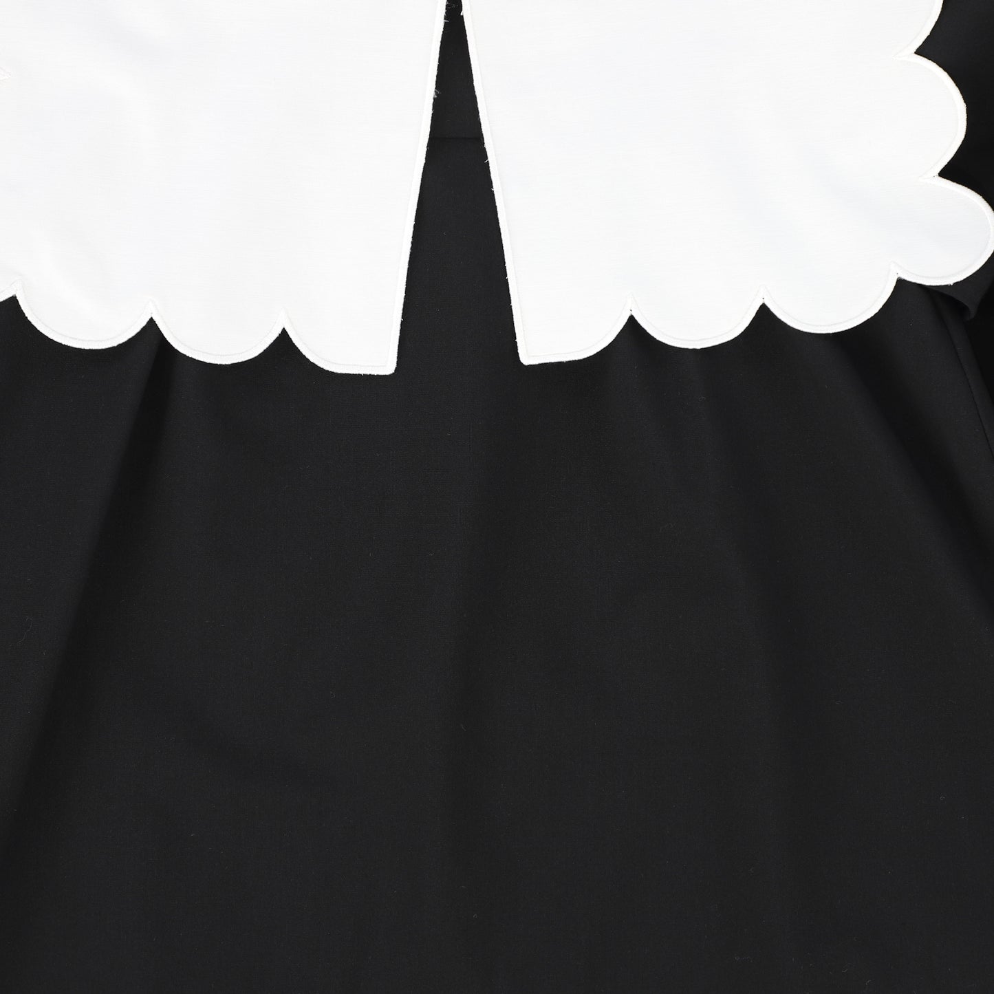 AISABOBO BLACK WITH IVORY SCALLOP DRESS [Final Sale]