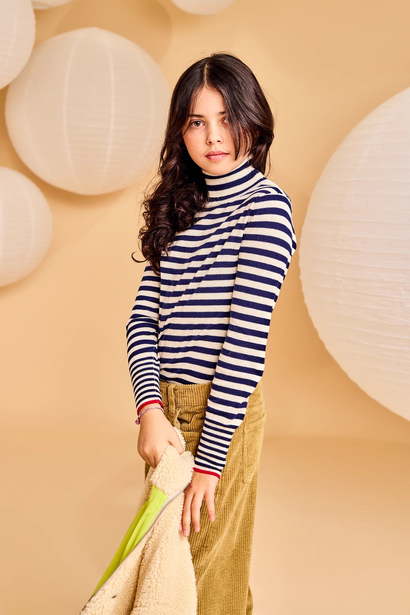 A076 NAVY STRIPED TURTLENECK