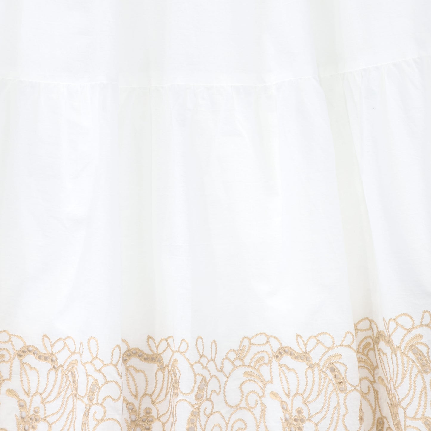 BAMBOO WHITE/TAN LACE EMBROIDERED TIERED SKIRT