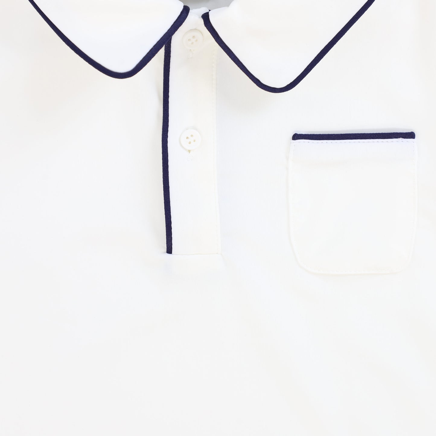 WATER CLUB WHITE/NAVY COLLAR SWIM TOP