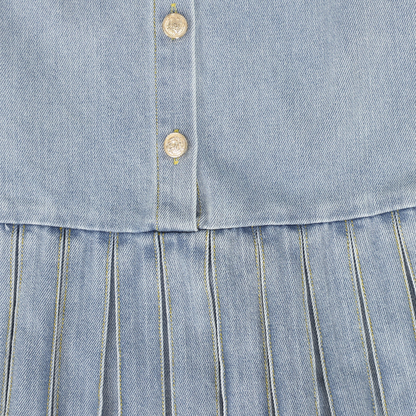 BACE COLLECTION DENIM WASH BUTTON PLEATED DRESS