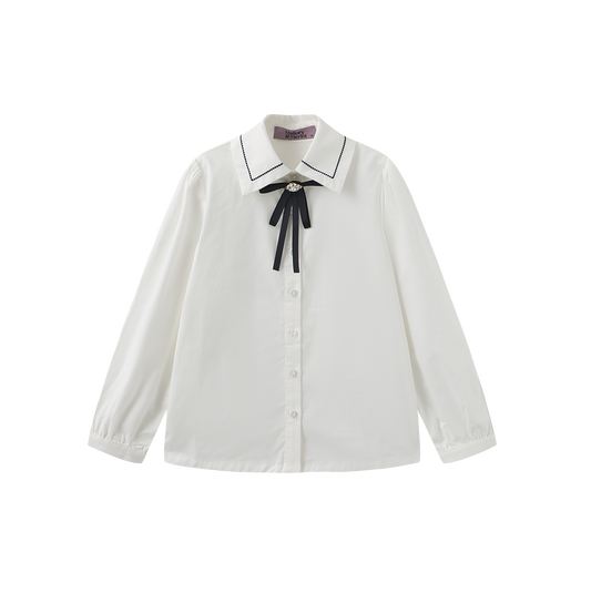 MALLORY AND MERLOT IVORY/NAVY COLLAR STITCH BLOUSE