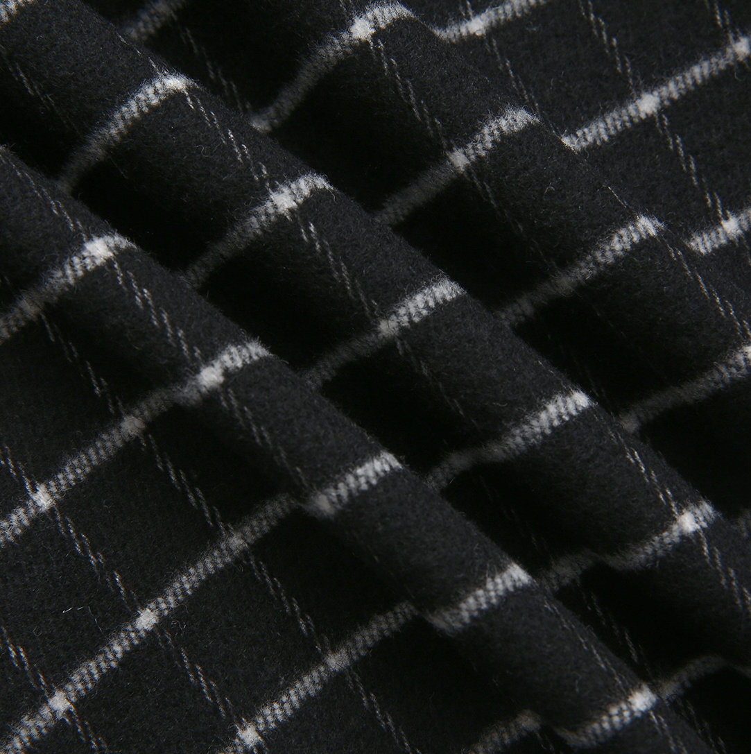 TUSTELLO BLACK/WHITE WOOL VEST