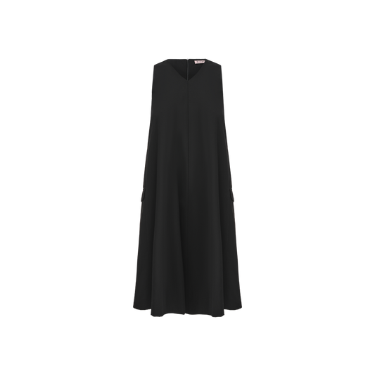 MINIMAL BLACK SUIT SWING JUMPER