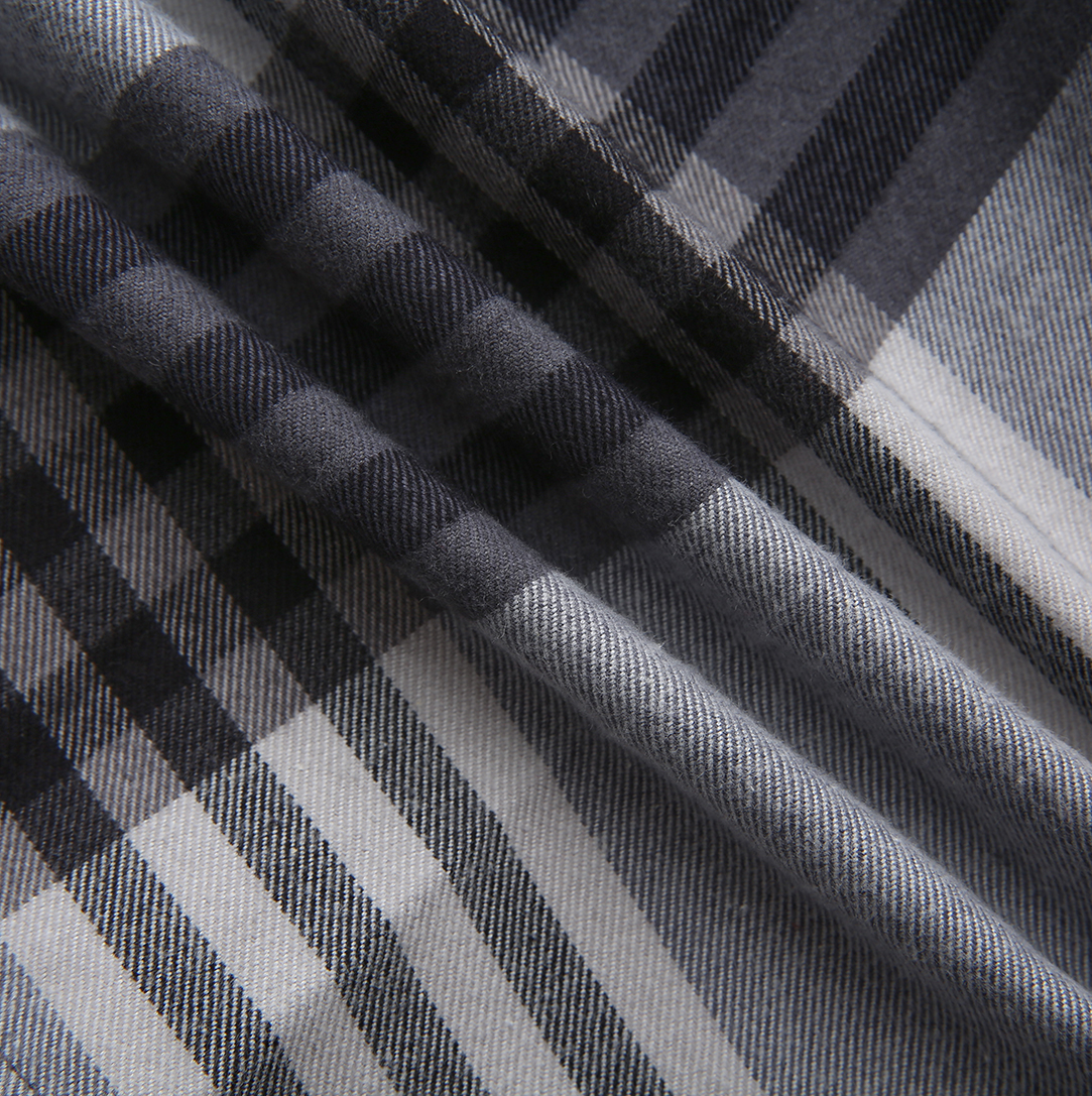 MALLORY AND MERLOT GREY PLAID RAW EDGE BUCKLE SKIRT
