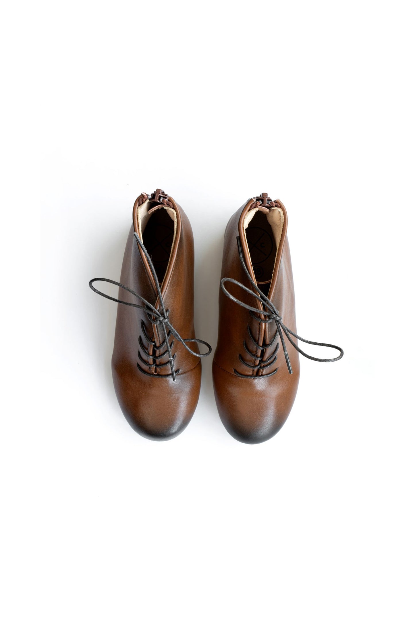 TANNERY & CO BROWN LEATHER BOOTIES