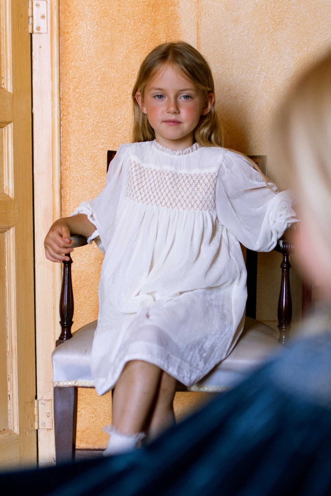CERA UNA VOLTA CREAM VELVET SHIMMER SMOCK DRESS – Luibelle