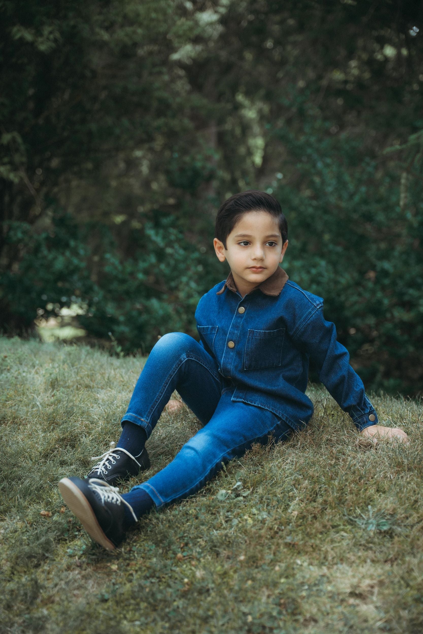 KIN & KIN MID BLUE CHAMBRAY POCKET SHIRT – Luibelle