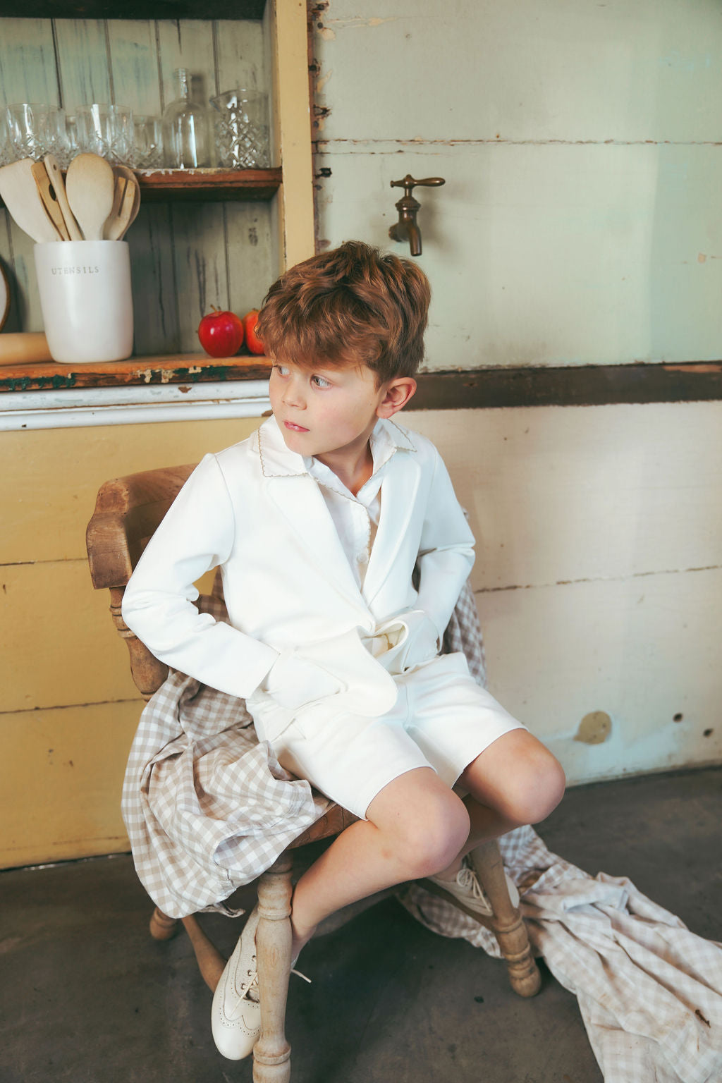 LE BOURDON IVORY PONTE EMBROIDERED POCKET BLAZER