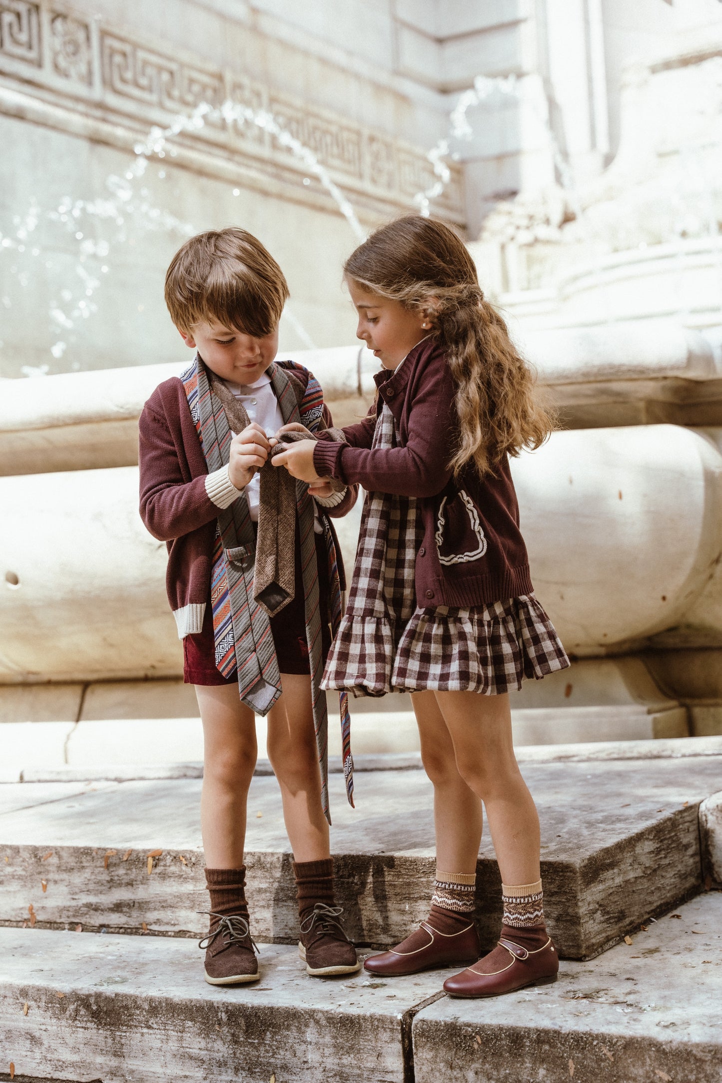 COCO BLANC BURGUNDY SCALLOP TRIM KNIT COLLAR CARDIGAN
