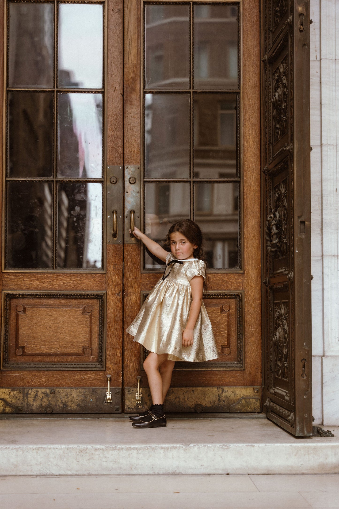 COCO BLANC GOLD JACQUARD PETER PAN COLLAR BOW DRESS