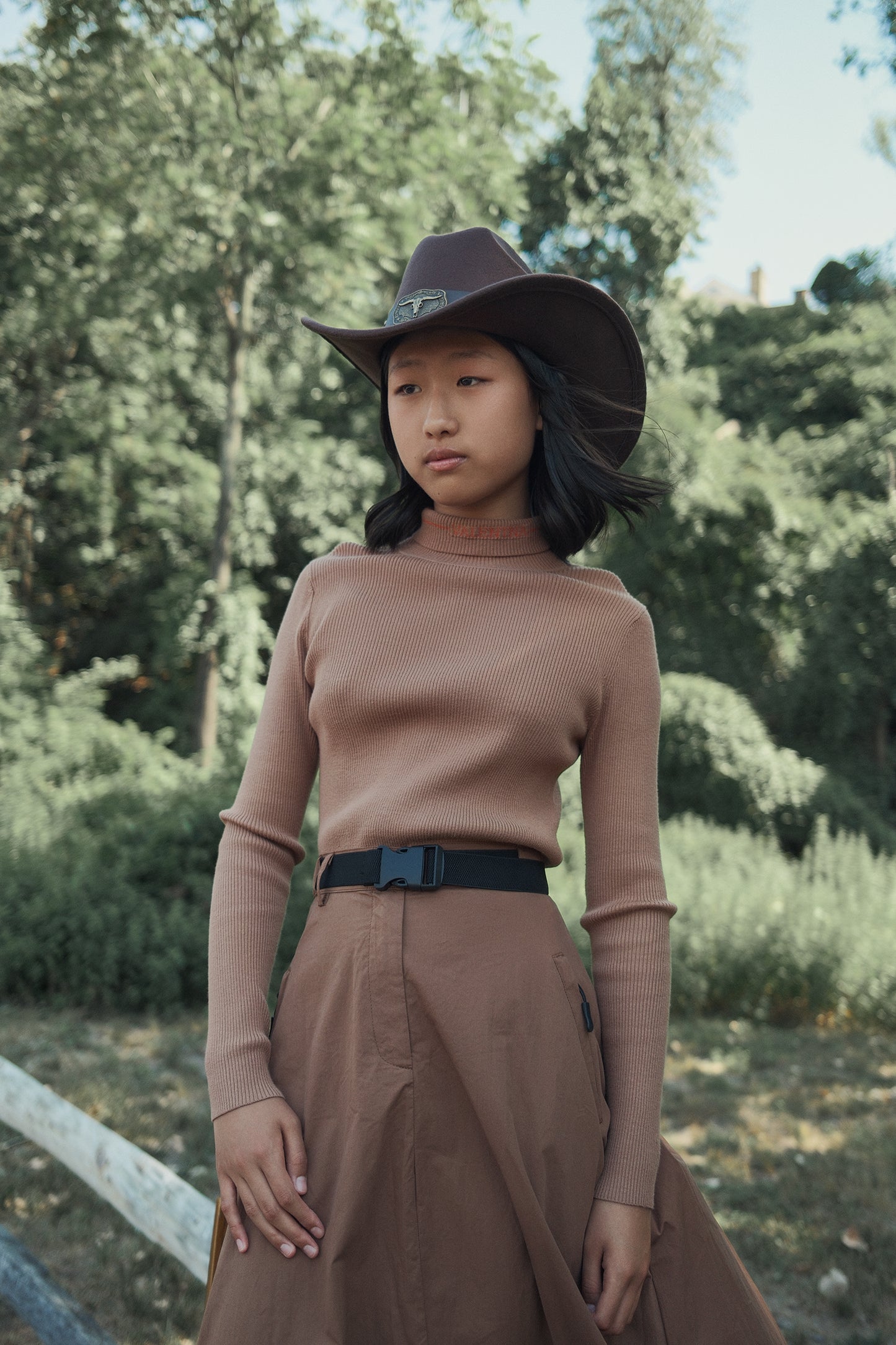 VALENTINA CAMEL RIBBED KNIT LOGO TURTLENECK